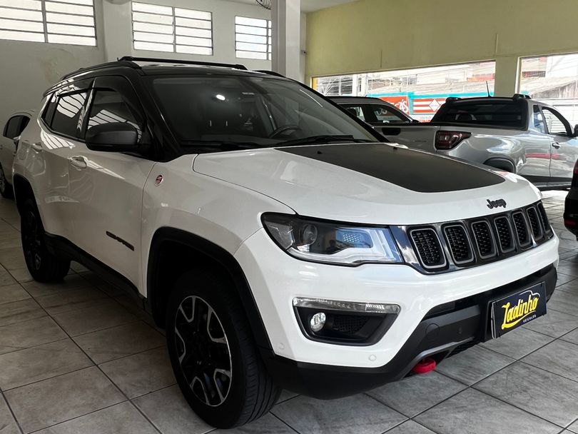 Jeep COMPASS TRAILHAWK 2.0 4x4 Dies. 16V Aut.