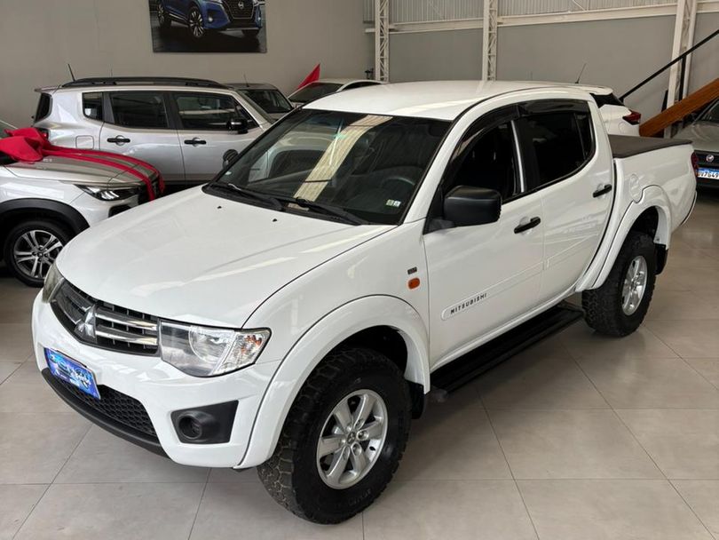 Mitsubishi L200 Triton HLS 2.4 Flex 16V CD Mec.