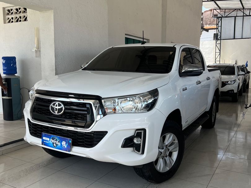 Toyota Hilux CD 4x4 2.8 Diesel Mec.