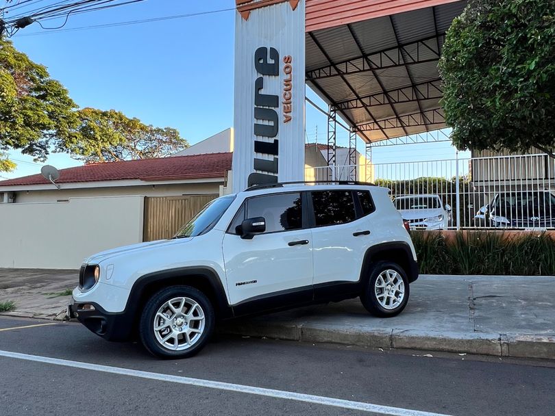Jeep Renegade Sport 1.8 4x2 Flex 16V Aut.
