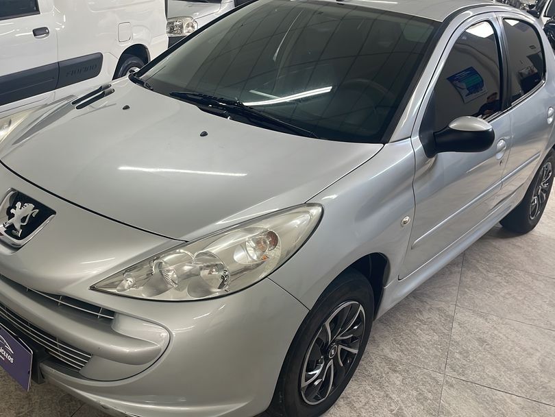 Peugeot 207 XR 1.4 Flex 8V 5p