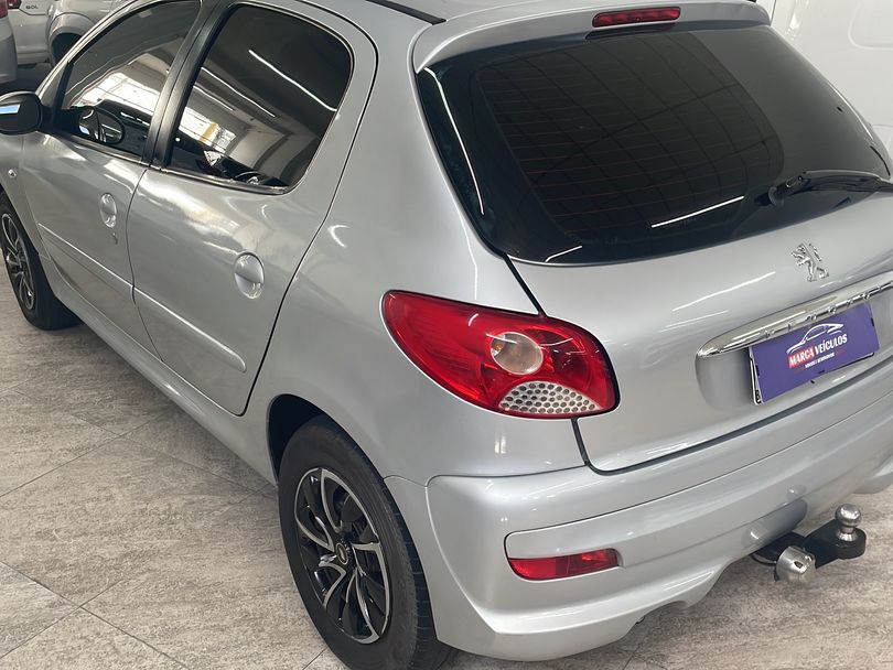 Peugeot 207 XR 1.4 Flex 8V 5p