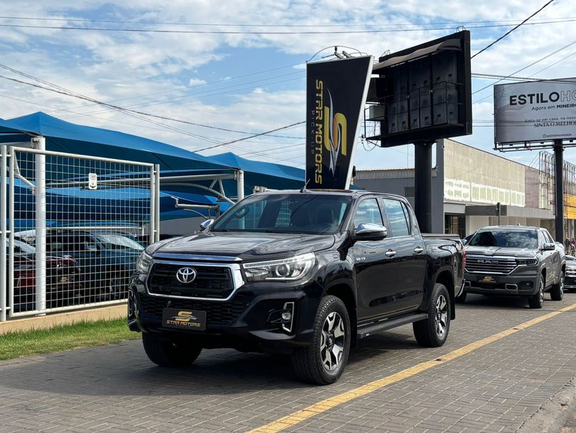 Toyota Hilux CD SRX 4x4 2.8 TDI 16V Diesel Aut.