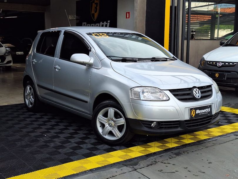 VolksWagen Fox Plus 1.6Mi/ 1.6Mi Total Flex 8V 4p