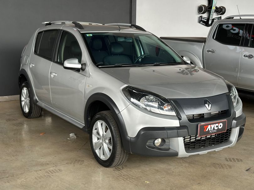 Renault SANDERO STEPWAY Hi-Flex 1.6 16V 5p Aut.