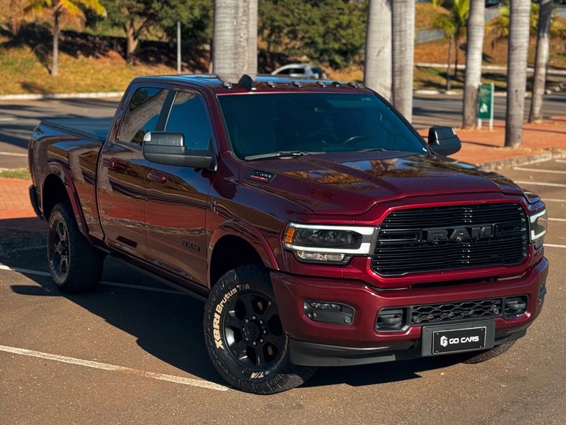 RAM 2500 LARAM. 6.7 NIGHT ED. TB CD 4x4 Die.