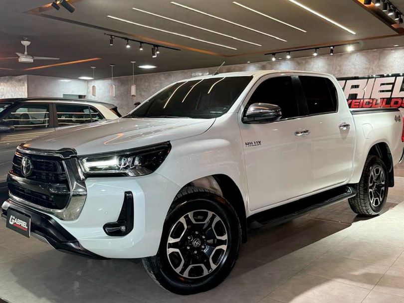 Toyota Hilux CD SRX 4x4 2.8 TDI 16V Diesel Aut.