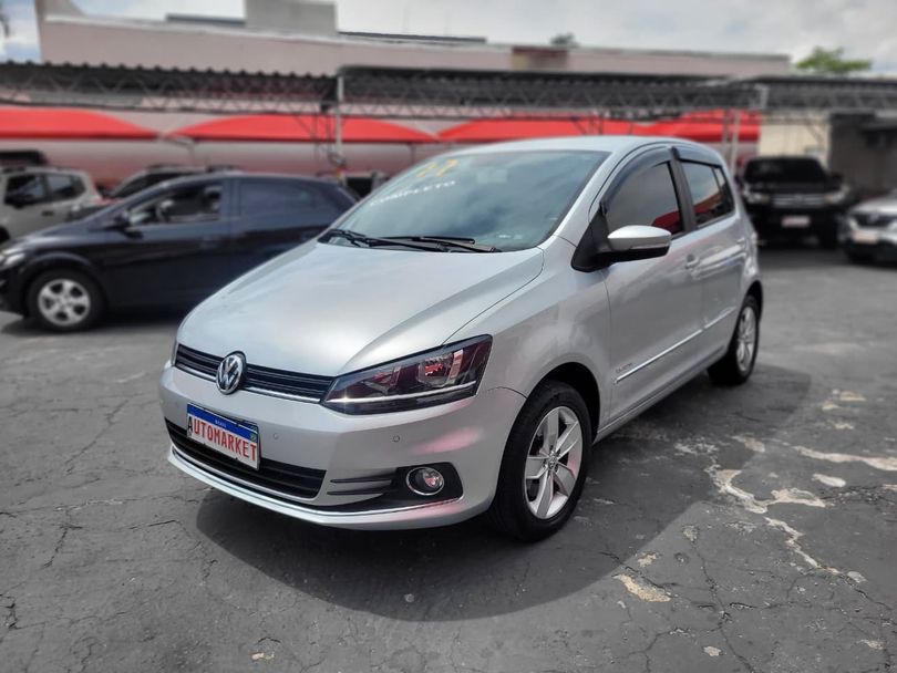 VolksWagen Fox Highline1.6 Flex 16V 5p