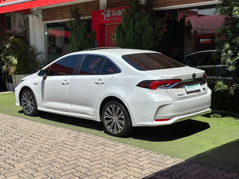 Toyota Corolla Altis Prem. 1.8 Aut. (Híbrido)