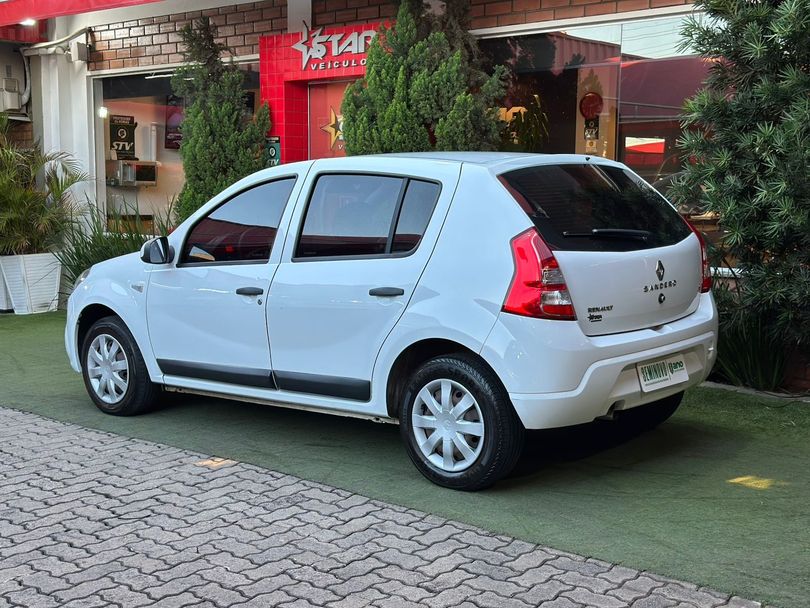 Renault SANDERO Expression Hi-Flex 1.6 8V 5p