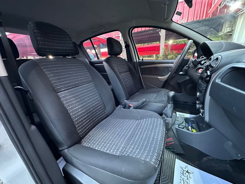 Renault SANDERO Expression Hi-Flex 1.6 8V 5p