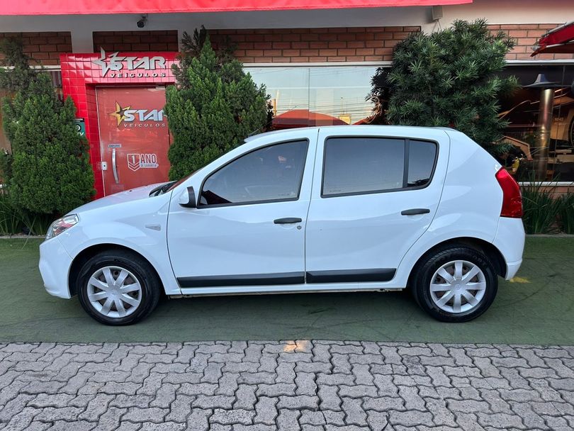 Renault SANDERO Expression Hi-Flex 1.6 8V 5p