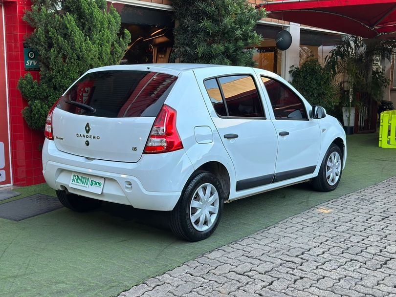 Renault SANDERO Expression Hi-Flex 1.6 8V 5p