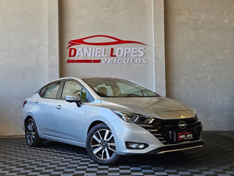 Nissan VERSA Advance 1.6 16V Flex Aut.