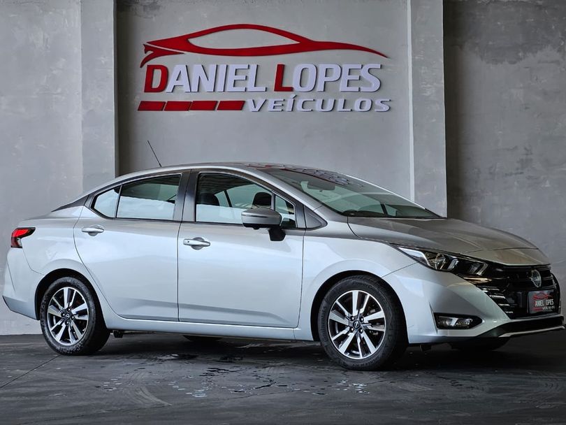 Nissan VERSA Advance 1.6 16V Flex Aut.