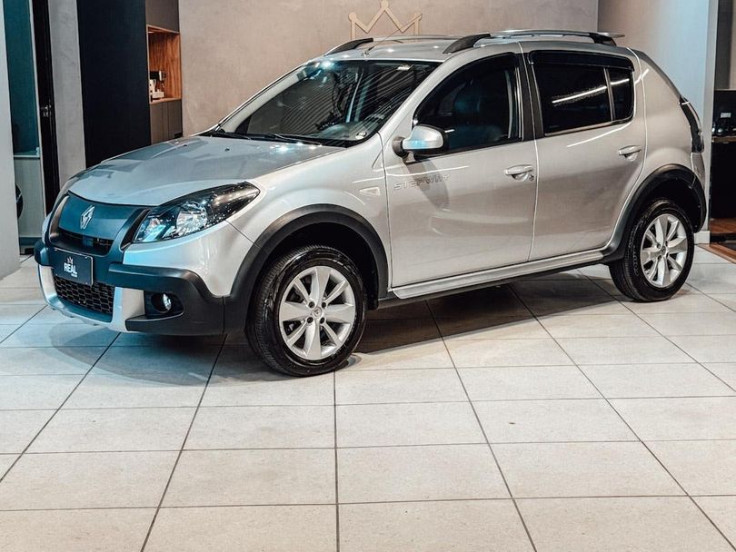 Renault SANDERO STEPWAY Hi-Flex 1.6 16V 5p Aut.