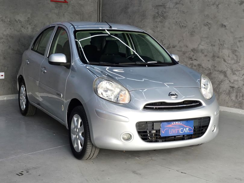 Nissan MARCH 1.0 16V Flex Fuel 5p