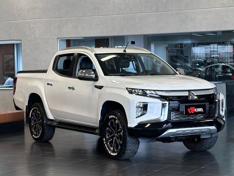 Mitsubishi L200 Triton Sport HPE-S 2.4 CD Dies. Aut