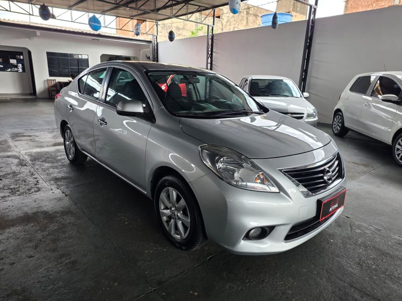 Nissan VERSA SL 1.6 16V Flex Fuel 4p Mec.