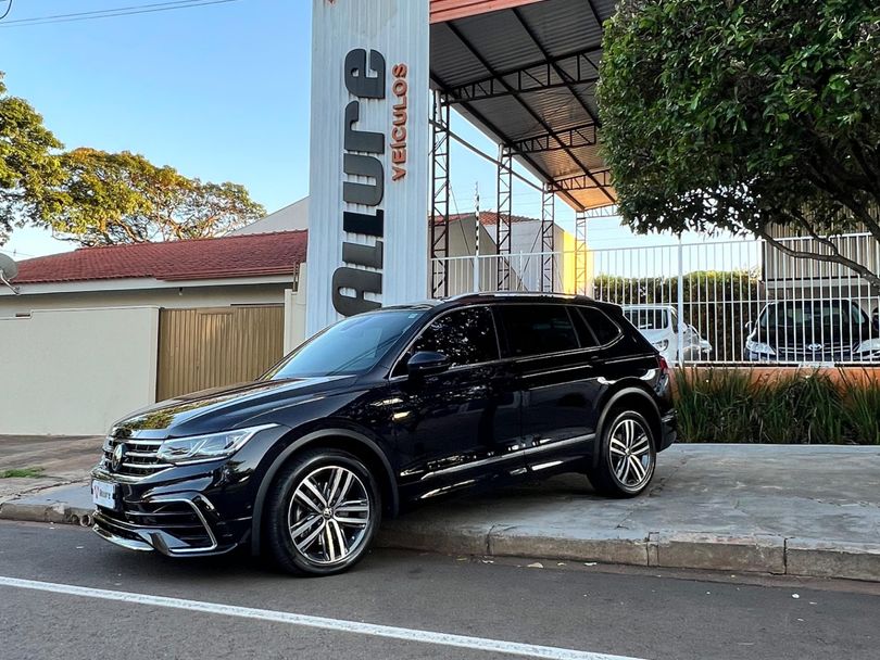 VolksWagen TIGUAN Allspac R-Line 300 TSI 2.0 