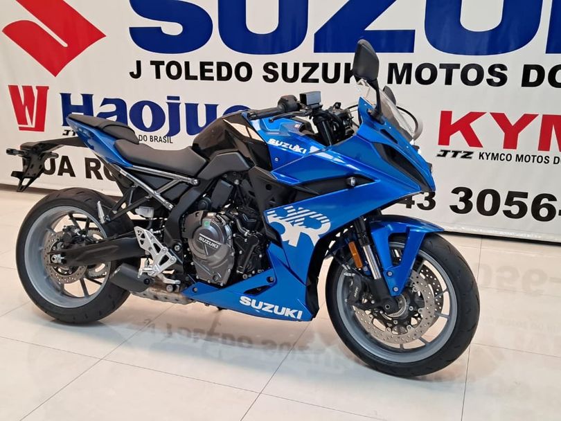 SUZUKI GSX-8R