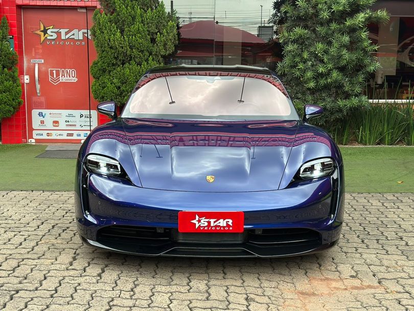 Porsche Taycan 4S (Elétrico)