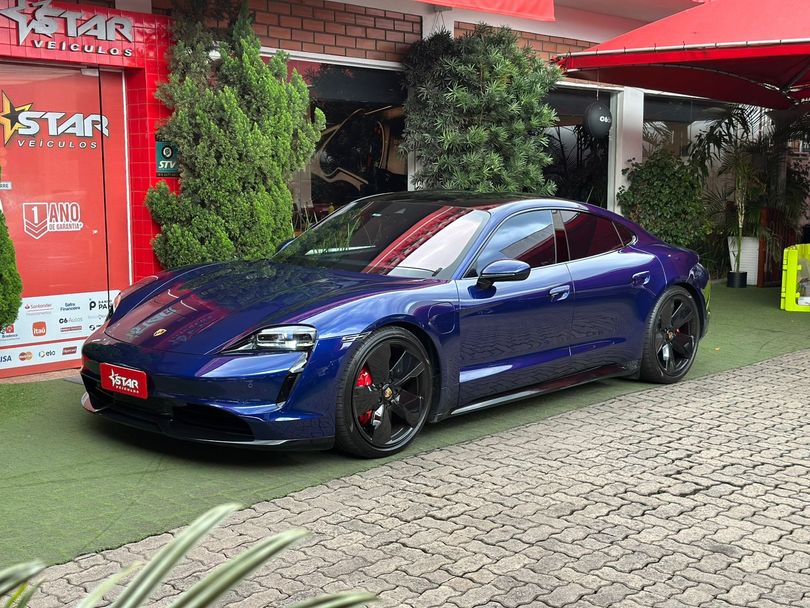 Porsche Taycan 4S (Elétrico)