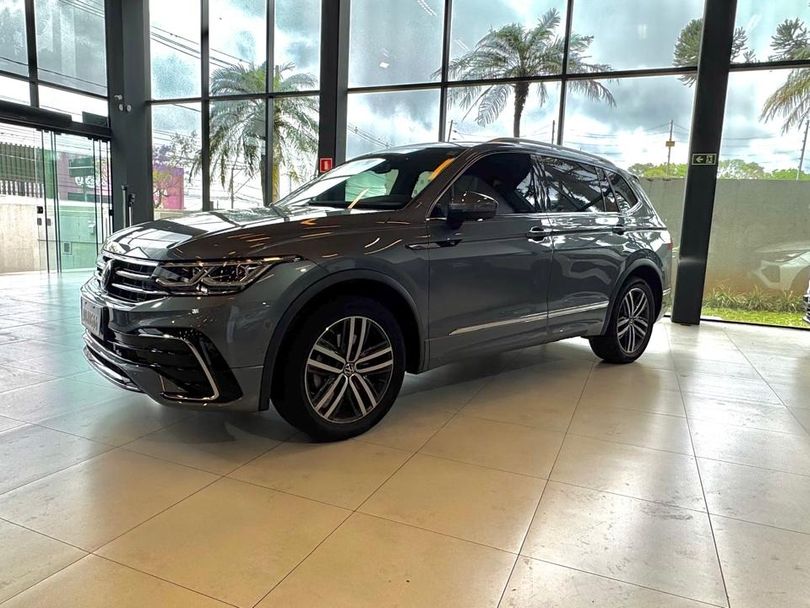 VolksWagen TIGUAN Allspac R-Line 300 TSI 2.0 