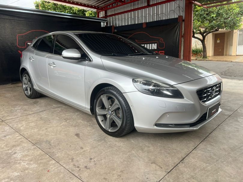 Volvo V40 T-4 2.0 Aut./Mec.