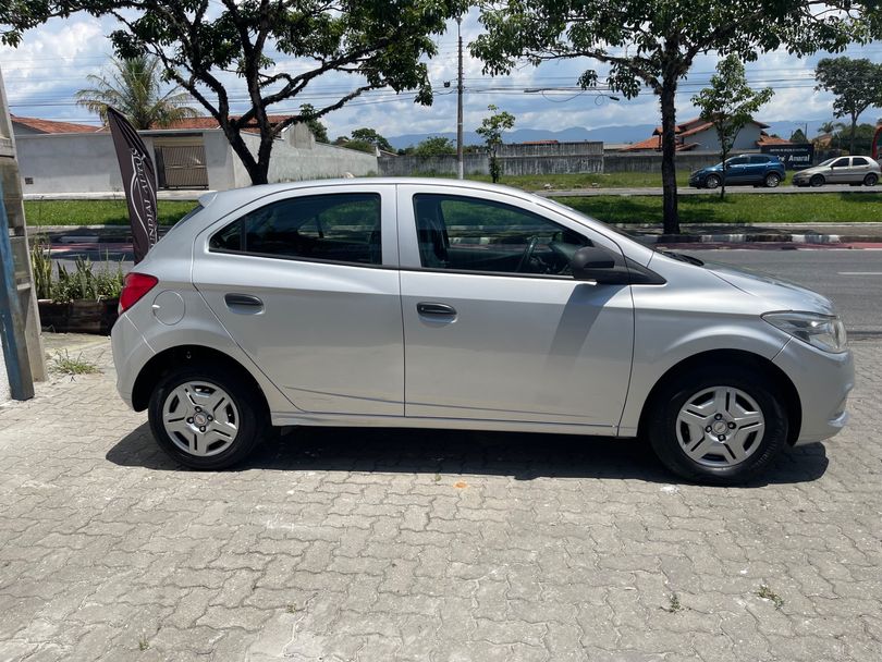 Chevrolet ONIX HATCH LT 1.0 8V FlexPower 5p Mec.