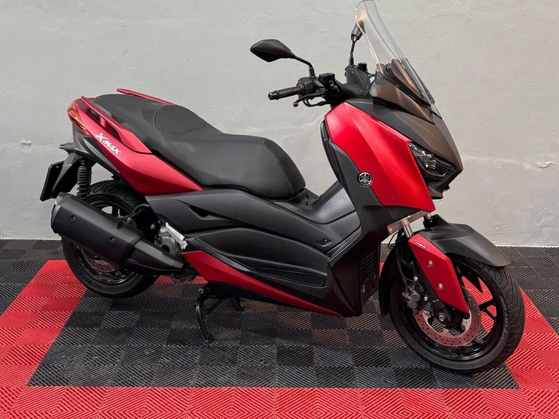 YAMAHA XMAX 250 ABS