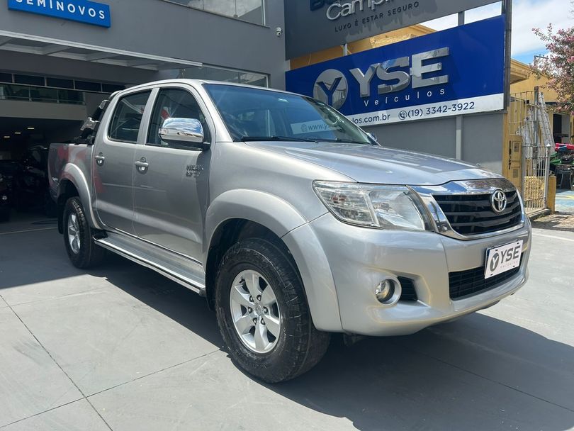 Toyota Hilux CD SRV 4x4 2.7 Flex 16V Aut.