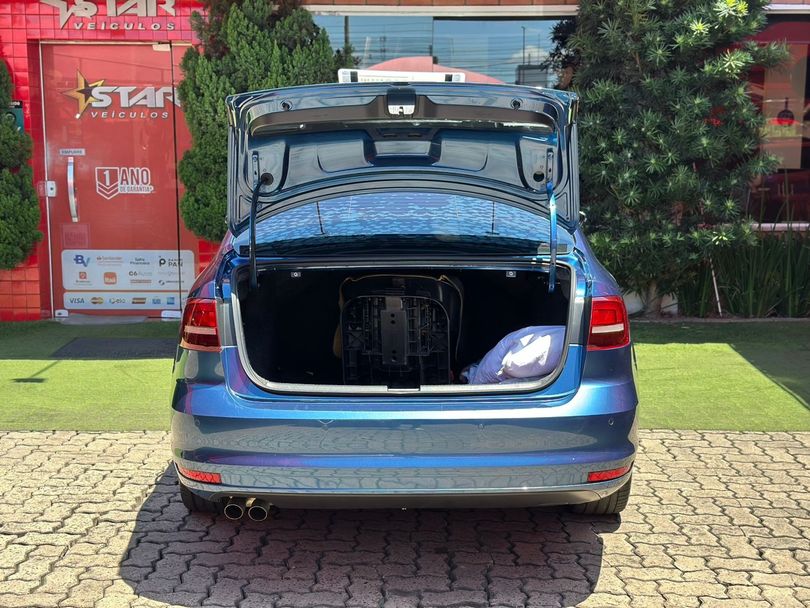 VolksWagen JETTA Comfortline 1.4 TSI 16V 4p Aut.