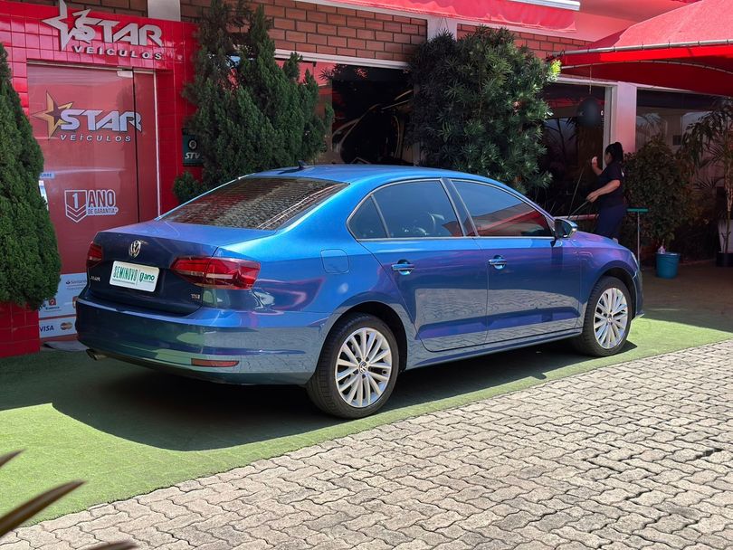 VolksWagen JETTA Comfortline 1.4 TSI 16V 4p Aut.