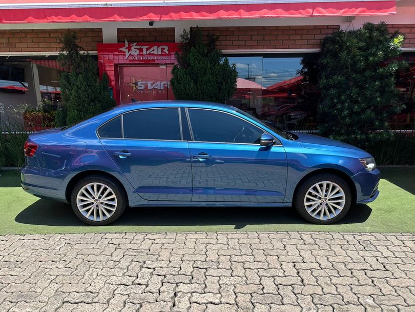 VolksWagen JETTA Comfortline 1.4 TSI 16V 4p Aut.