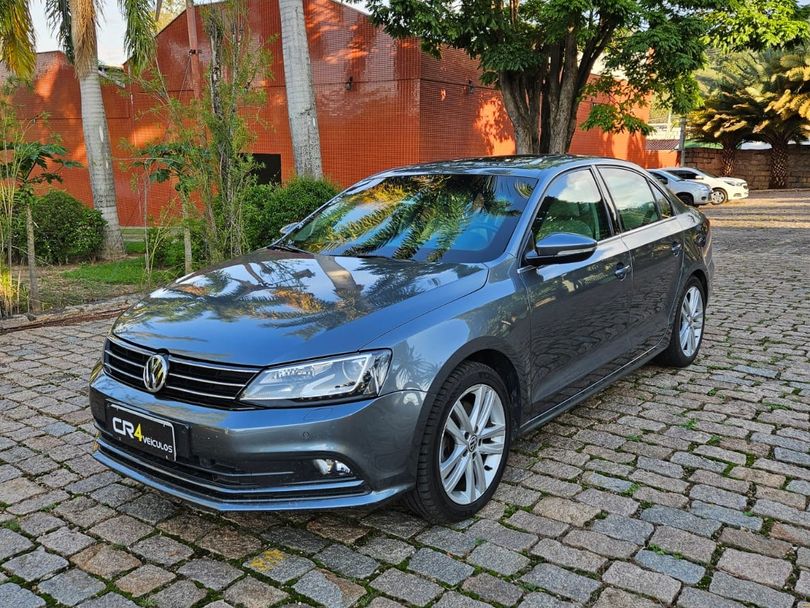VolksWagen JETTA Highline 2.0 TSI 16V 4p Tiptronic