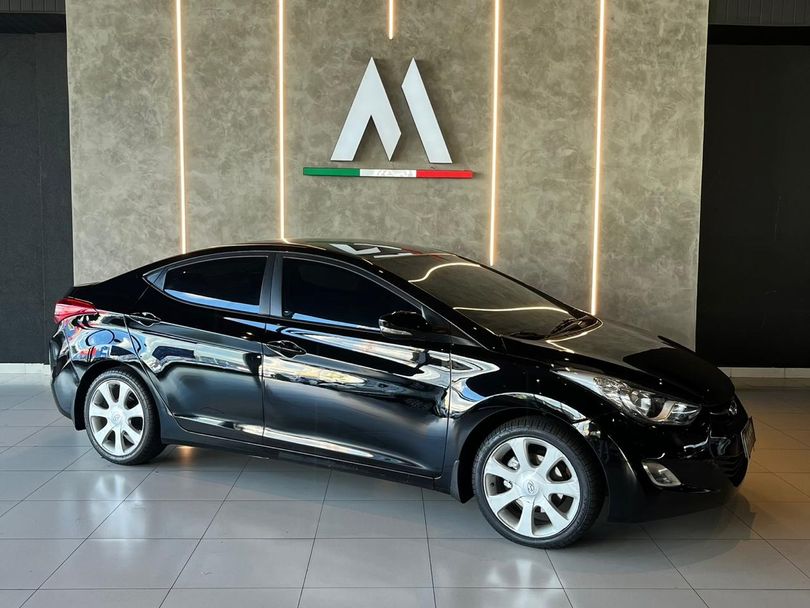 Hyundai Elantra GLS 1.8 16V Aut.