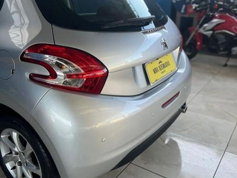 Peugeot 208 act pack