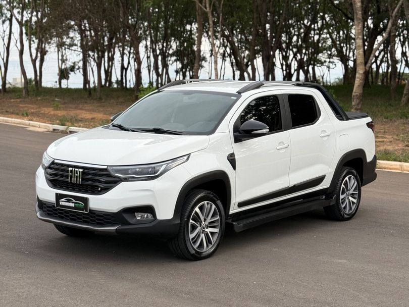 Fiat Strada Volcano 1.3 Flex 8V CD