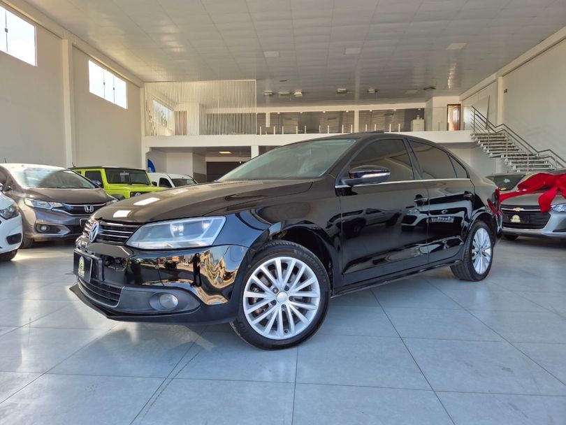 VolksWagen JETTA Highline 2.0 TSI 16V 4p Tiptronic