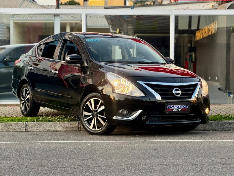 Nissan VERSA SL 1.6 16V FlexStart 4p Aut.