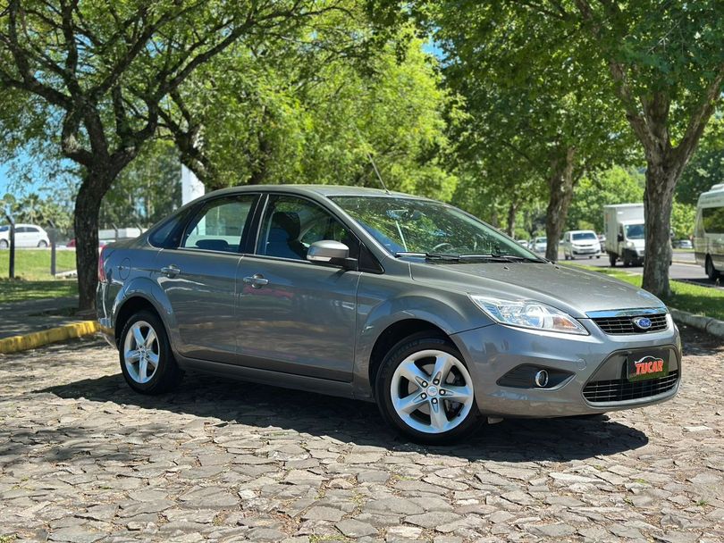 VolksWagen Fox Rock in Rio 1.6 Mi Total Flex 8V 5p