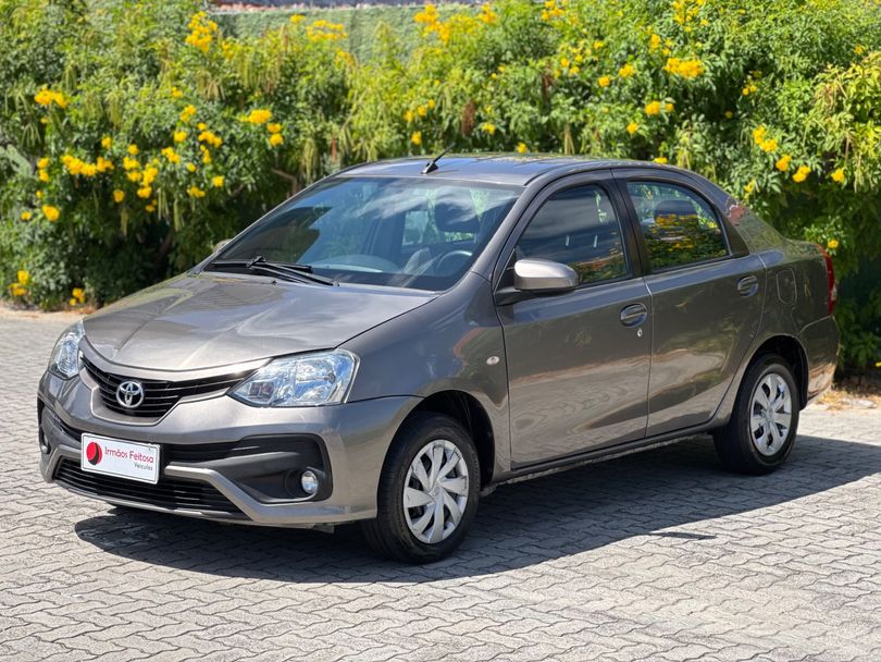 Toyota ETIOS XS Sedan 1.5 Flex 16V 4p Aut.