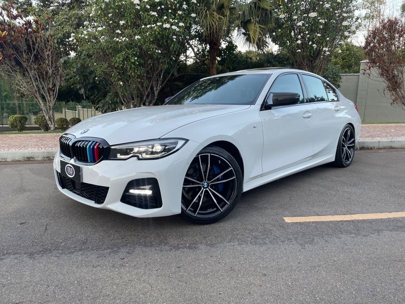 BMW 320i