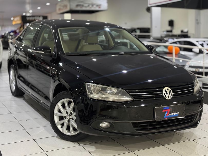 VolksWagen JETTA Comfortline 2.0 T.Flex 8V 4p Tipt.