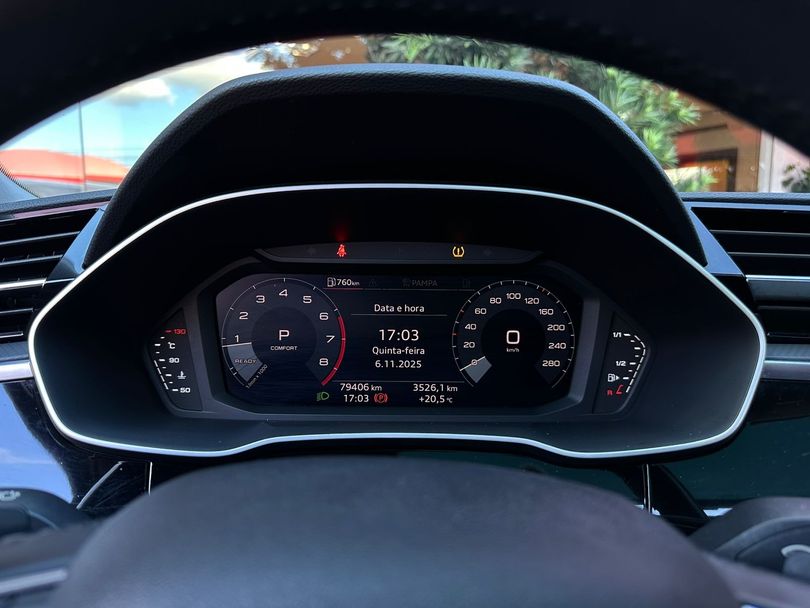 Audi Q3 Black Ed. 1.4 TFSI Flex/Black S-tron.