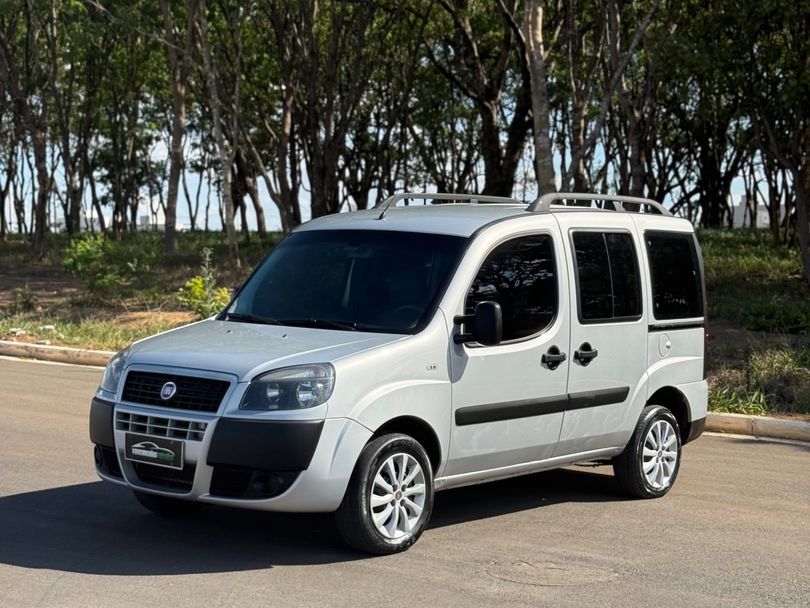 Fiat Doblo ESSENCE 1.8 Flex 16V 5p