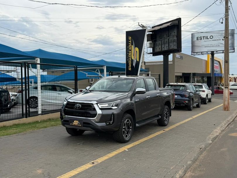 Toyota Hilux CD SRX 4x4 2.8 TDI 16V Diesel Aut.