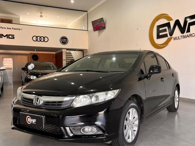 Honda Civic Sedan LXS 1.8/1.8 Flex 16V Aut. 4p