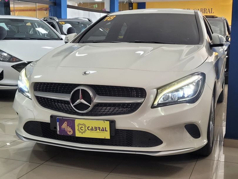 Mercedes CLA-180 1.6 16V 122cv Aut.